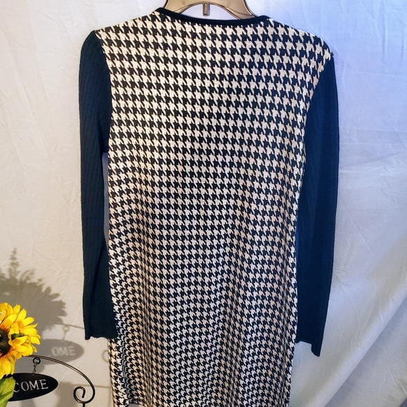 208- Lennie by Nina Leonard Houndstooth Faux pockets front zipper dress - Picture 6 of 9